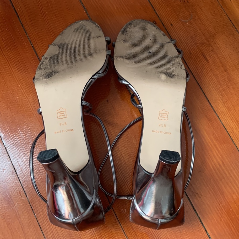 Women’s silver heels - Picture 4 of 4